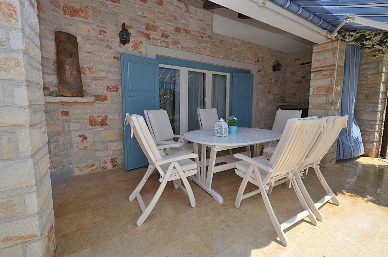 Holiday Home Sverko Novigrad Istria Exterior foto