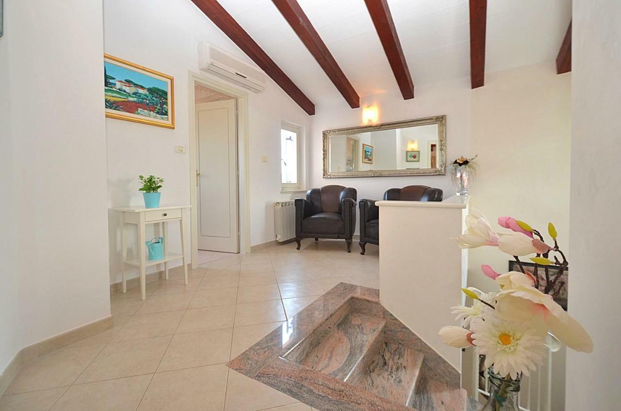 Holiday Home Sverko Novigrad Istria Exterior foto